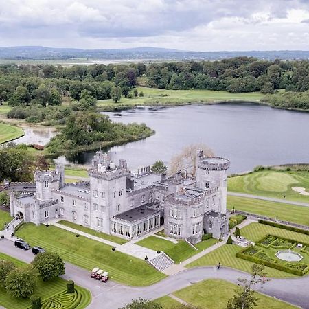 Dromoland Castle Hotel Newmarket-on-Fergus Bagian luar foto
